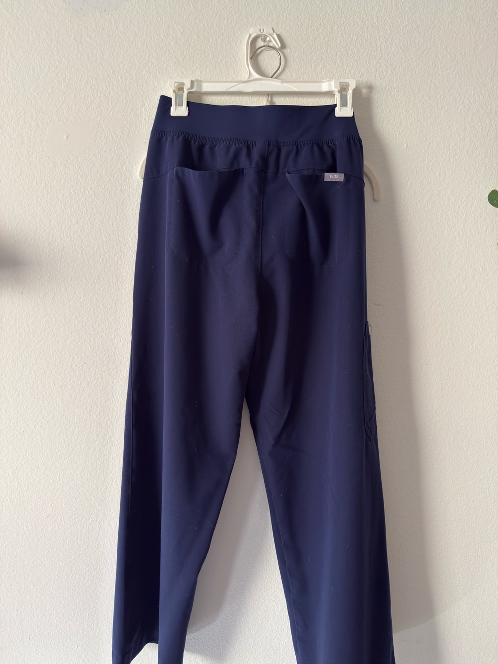 Figs Wide-Leg Scrub Pants in Navy